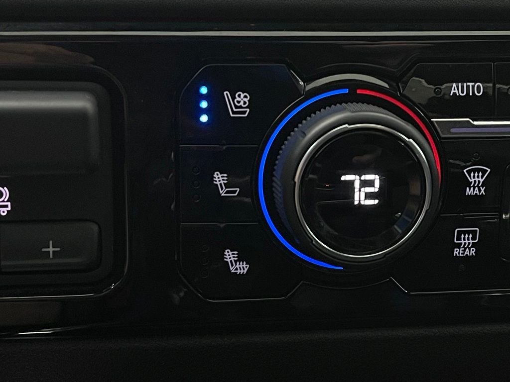 Used 2024 Summit White Chevrolet LTZ image 6
