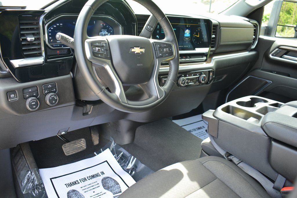 2024 Chevrolet Silverado 2500HD LT - Photo 10