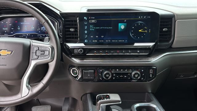 Used 2025 White Chevrolet LTZ image 10