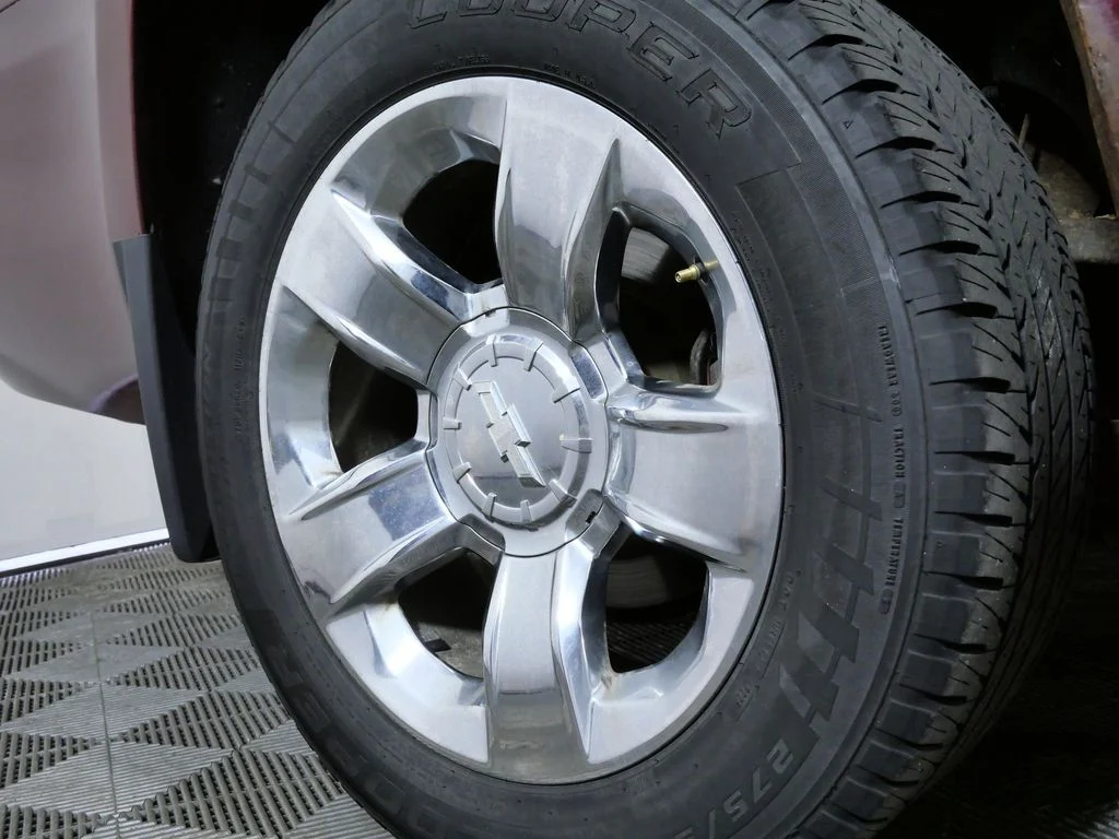 Used 2016 Red Chevrolet LTZ image 2