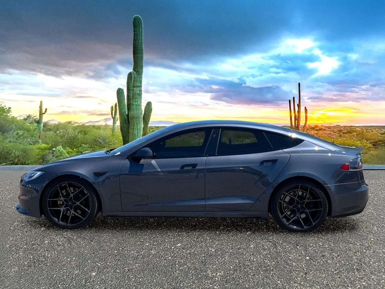 Used 2022 Midnight Silver Tesla Plaid image 3