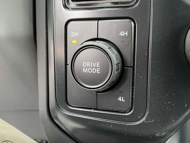 New 2025 Oxford White Ford F-600® XL image 13