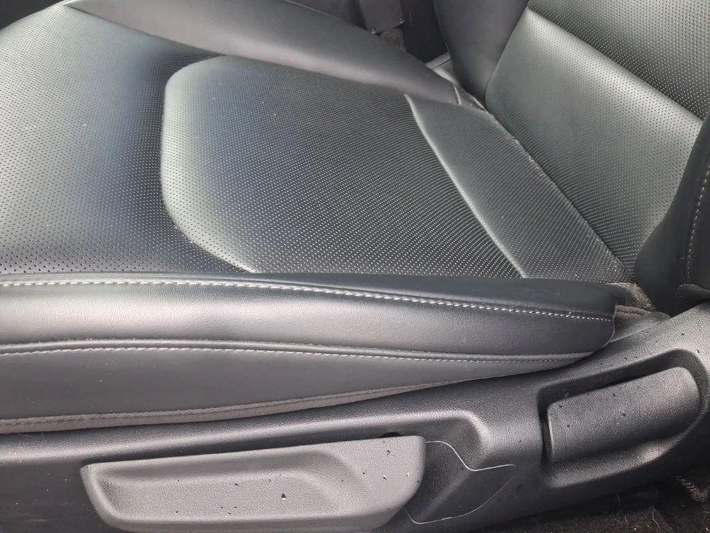 Used 2026 Black Kia EX image 17