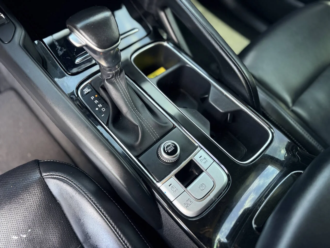 Used 2022 Gray Kia S 4dr SUV image 26