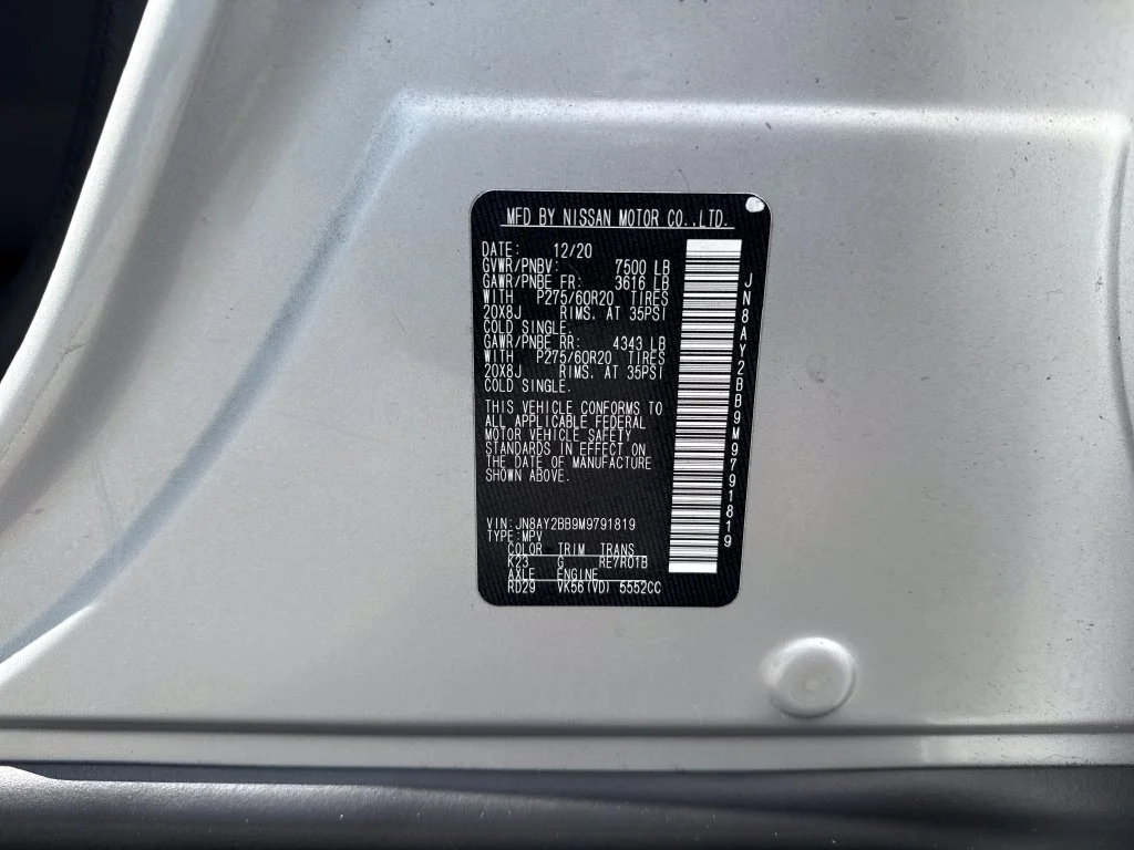 Used 2021 Brilliant Silver Metallic Nissan SL image 18