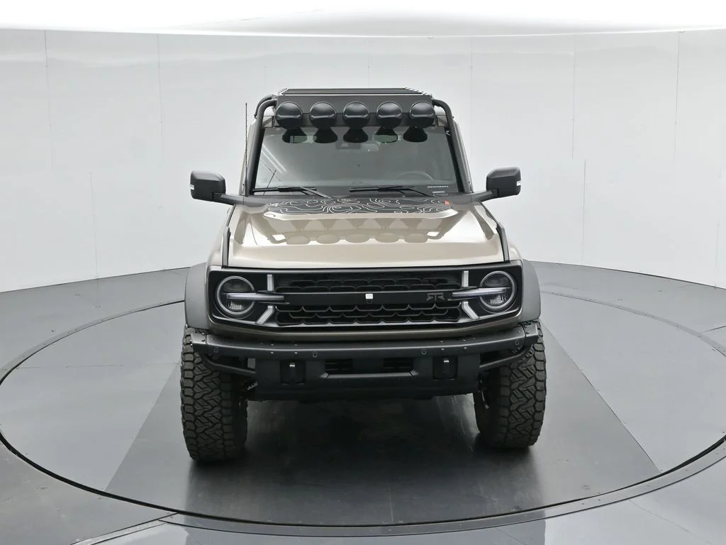 New 2025 Marsh Gray Ford Badlands image 42