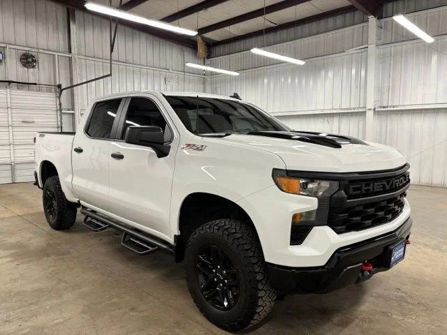2022 Chevrolet Silverado 1500 Custom Trail Boss