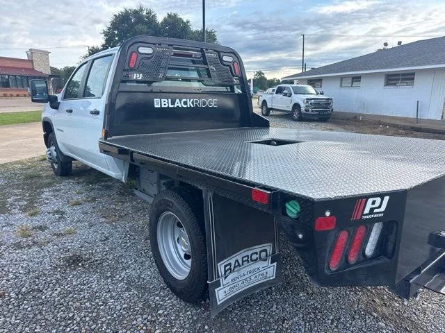 Used 2025 White Chevrolet Work Truck image 4