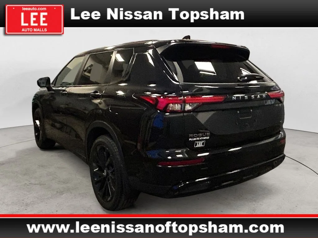 New 2026 Cosmic Black Nissan SL image 3