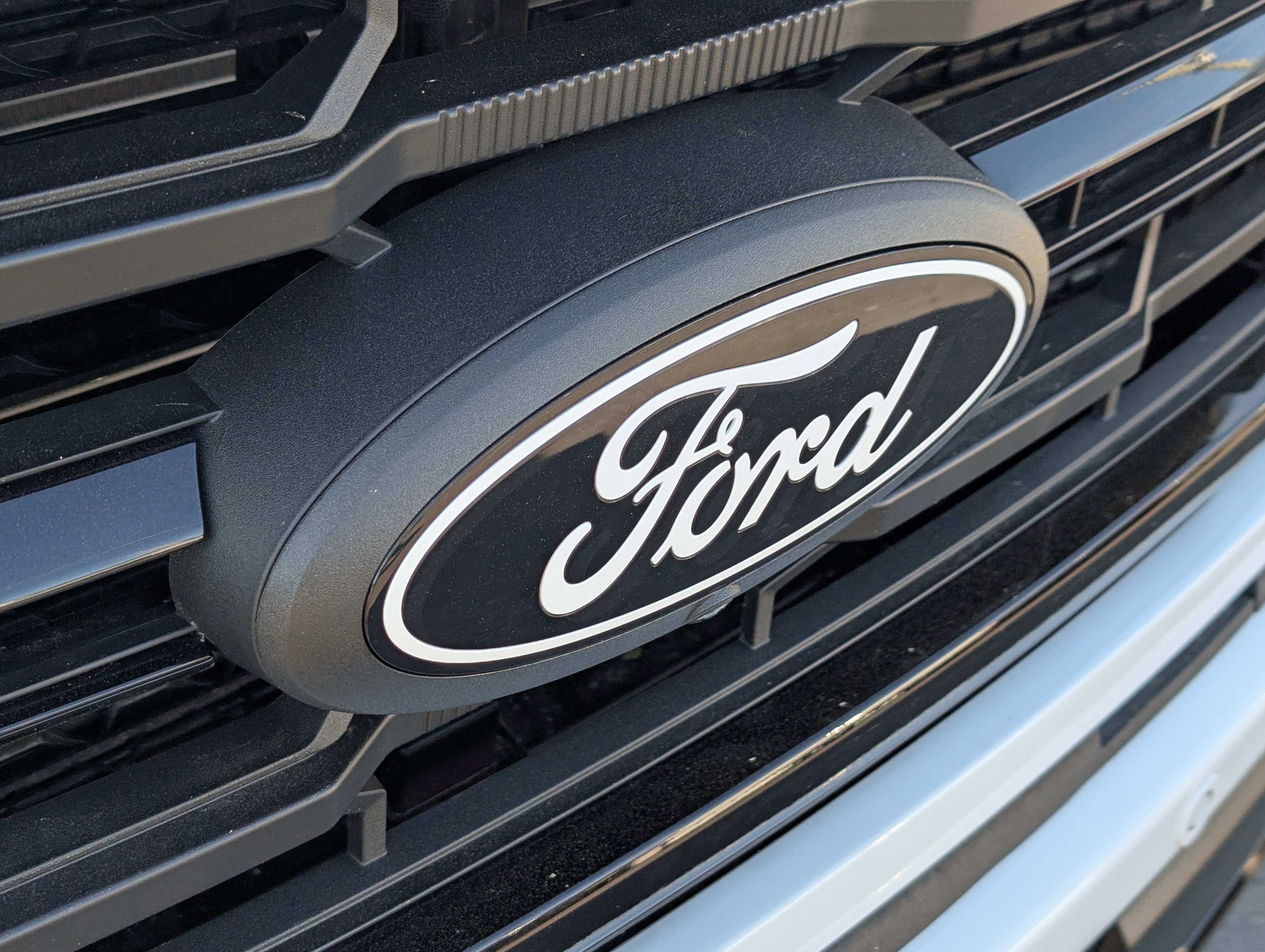 New 2026 OXFORD WHITE FORD XLT image 6