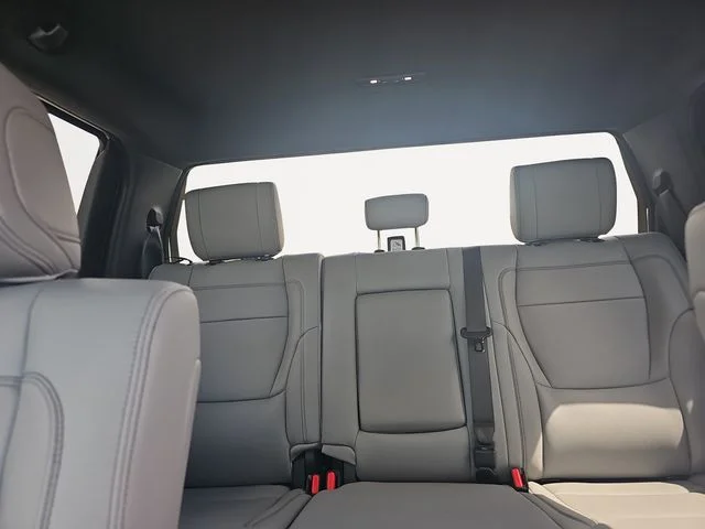 2026 Toyota Tundra SR5 - Photo 11