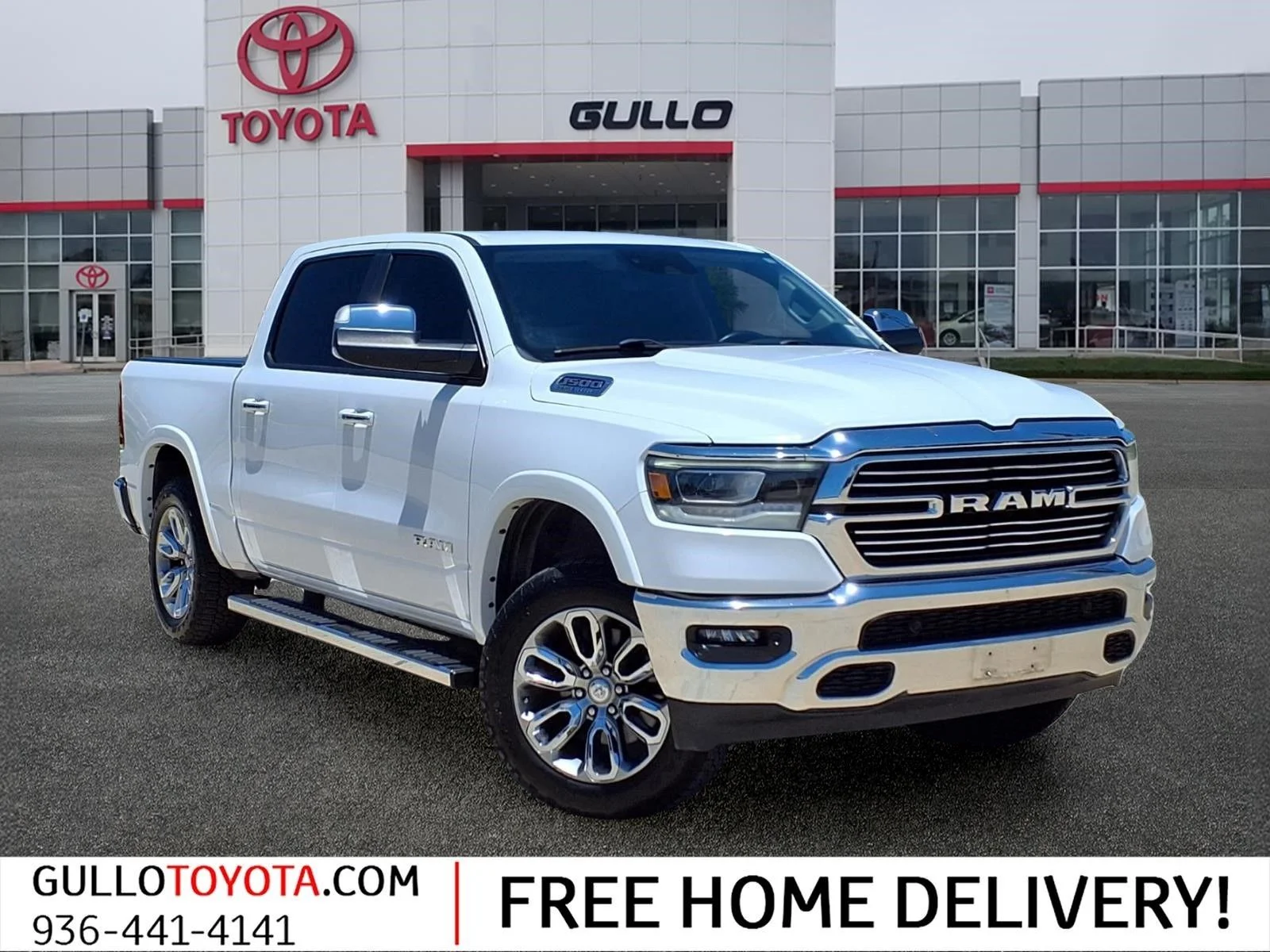Used 2022 White Ram Laramie image 1