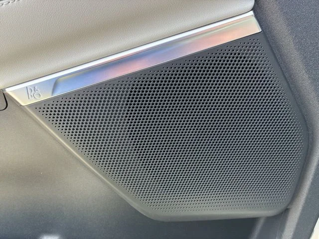 New 2026 Star White Metallic Tri-Coat Ford Platinum® image 19