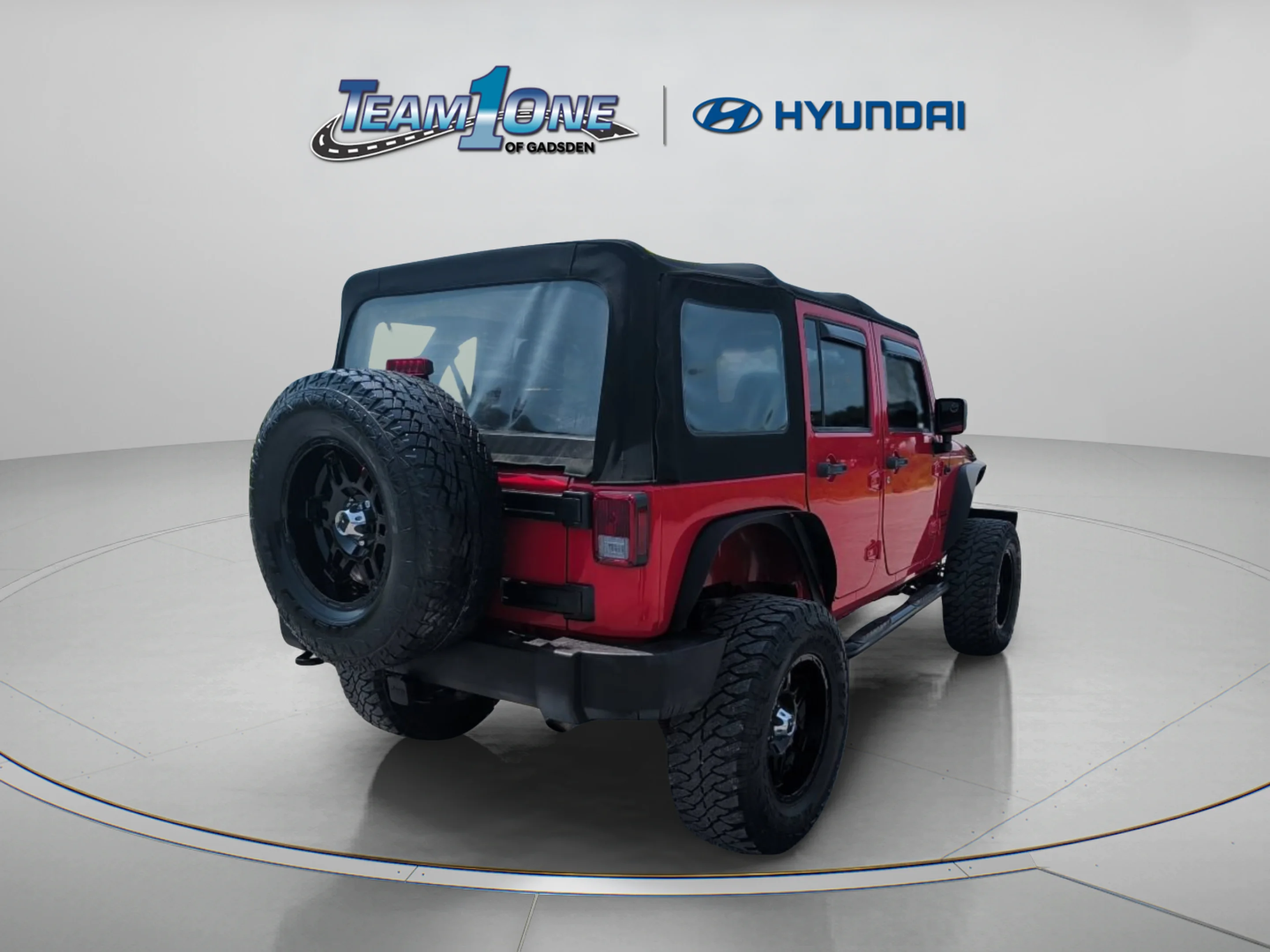 Used 2015 Firecracker Red Clear Coat Jeep Sport image 8