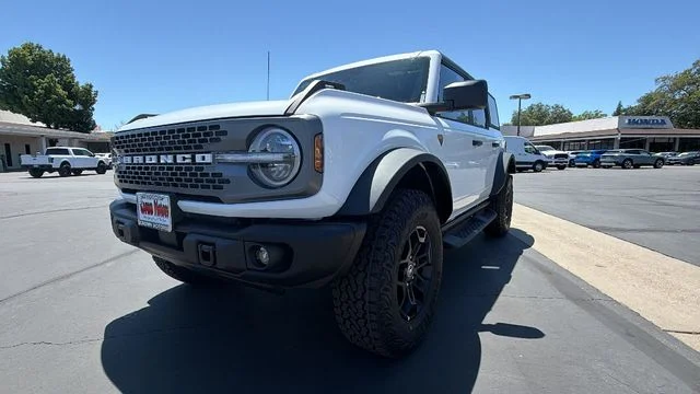 New 2026 Oxford White Ford Badlands® image 9