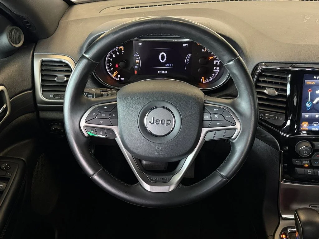 Used 2019 Gray Jeep Laredo E image 17