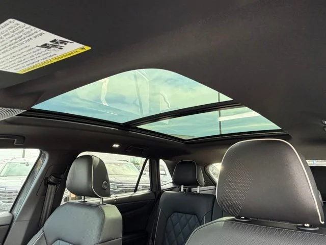 New 2026 Pure Gray Volkswagen 2.0T SEL Premium R-Line image 7