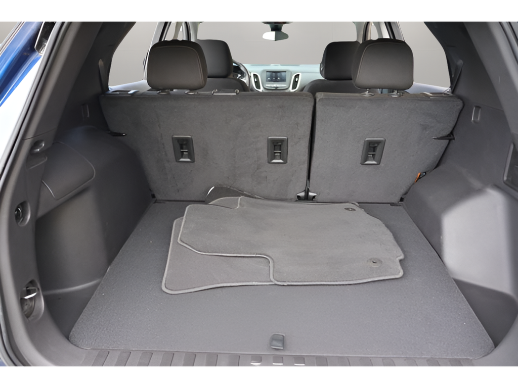 Used 2022 Blue Chevrolet LT image 17