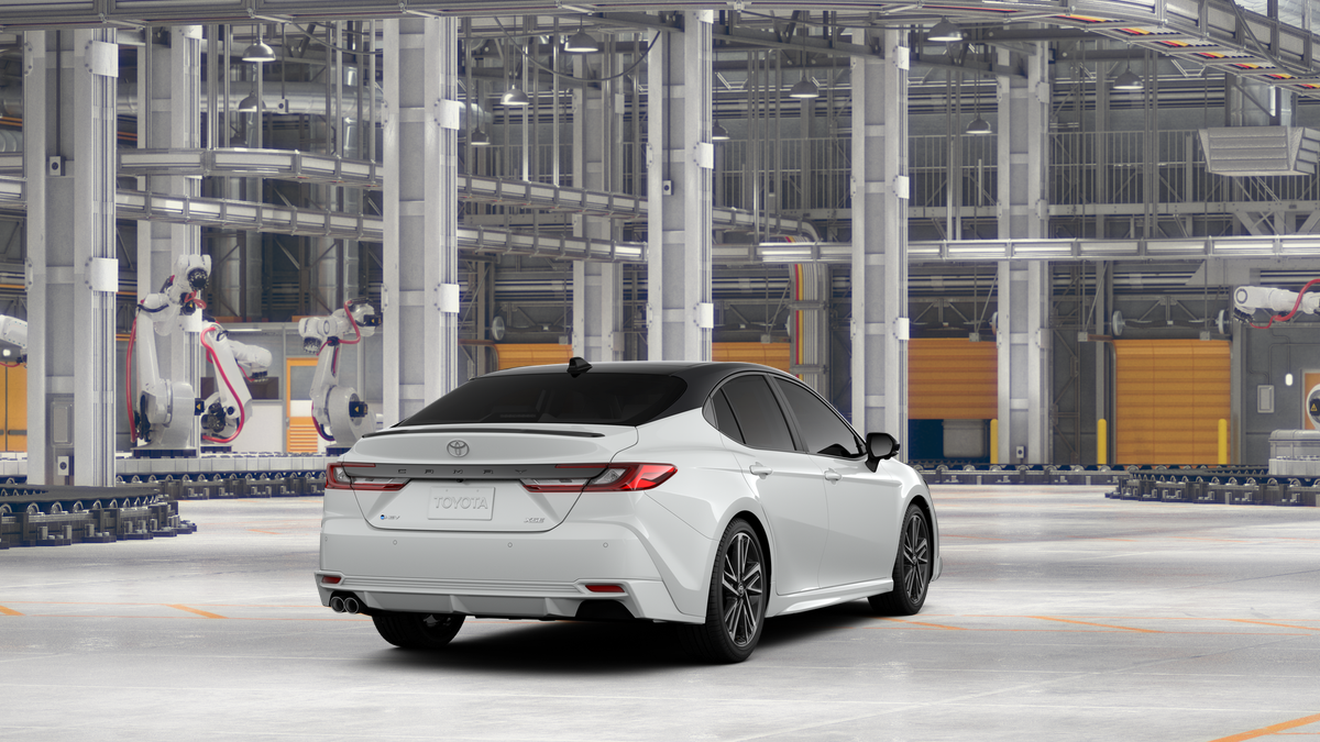 New 2026 Wind Chill Pearl with Midnight Black Metallic roof Toyota XSE image 9