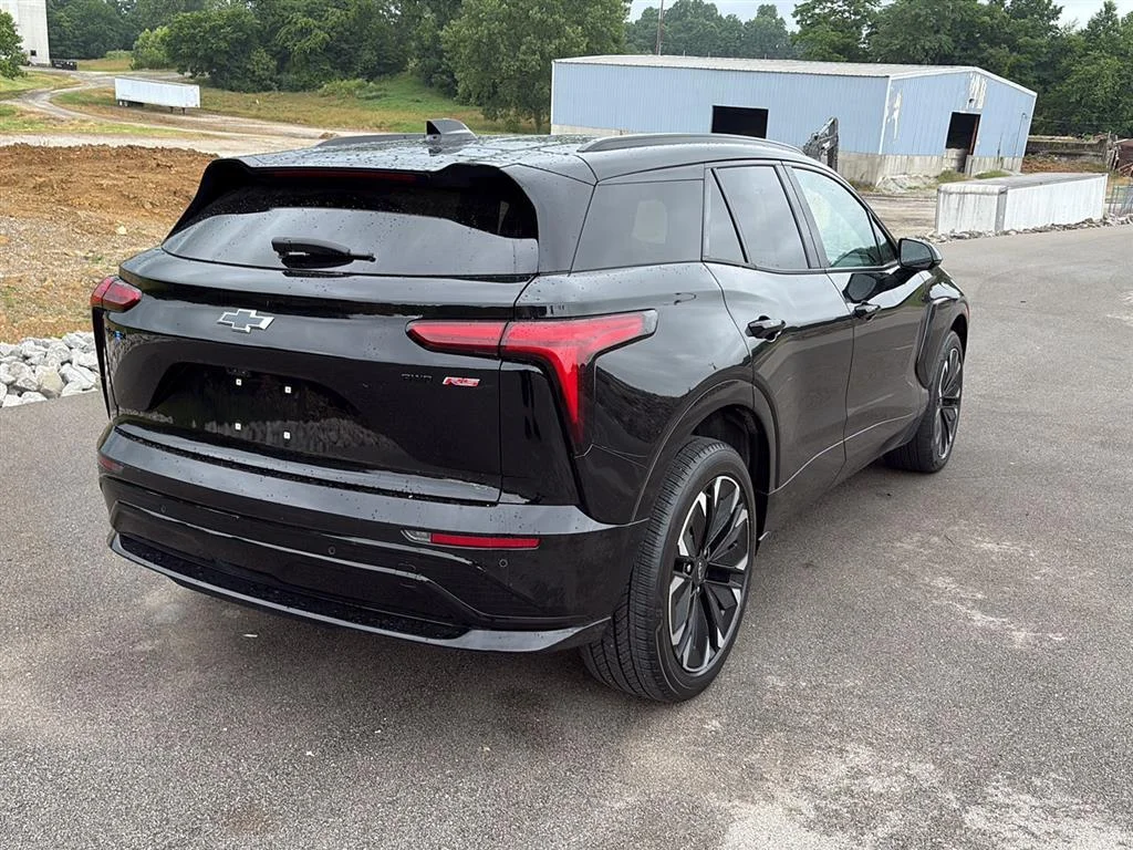Used 2024 Black Chevrolet eAWD RS image 3