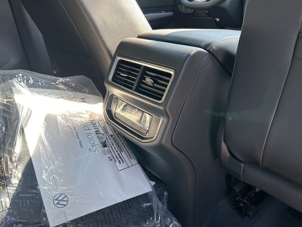 New 2026 White Volkswagen 2.0T SEL Premium R-Line image 53