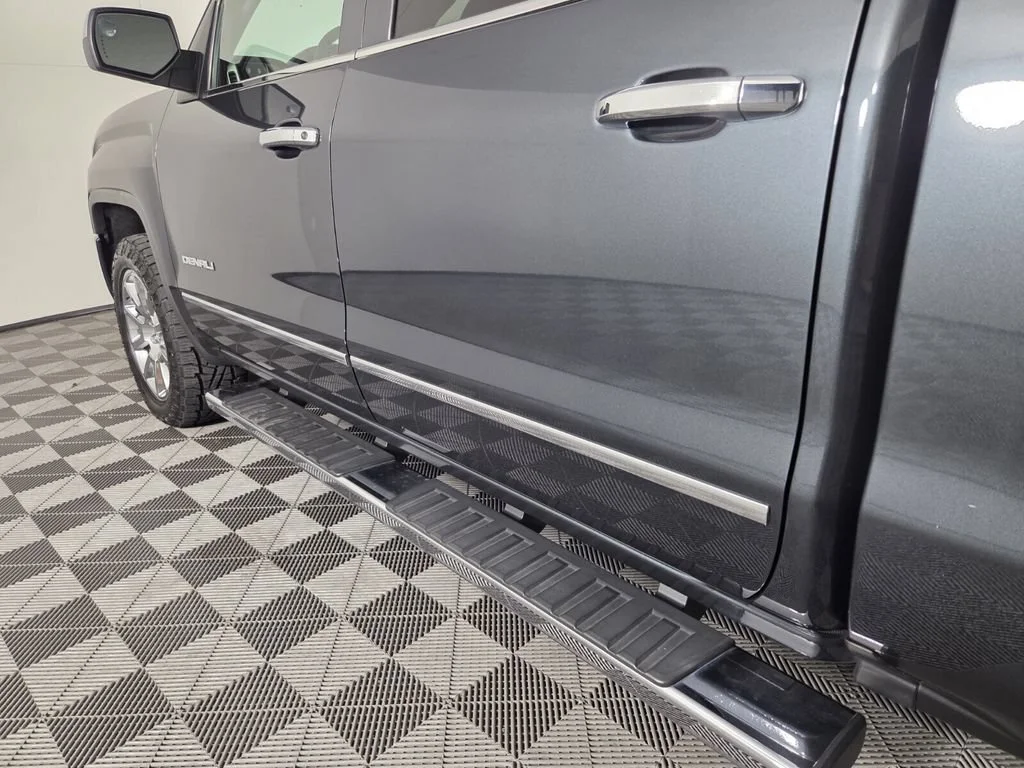 Used 2017 Dark Slate Metallic GMC Denali image 9
