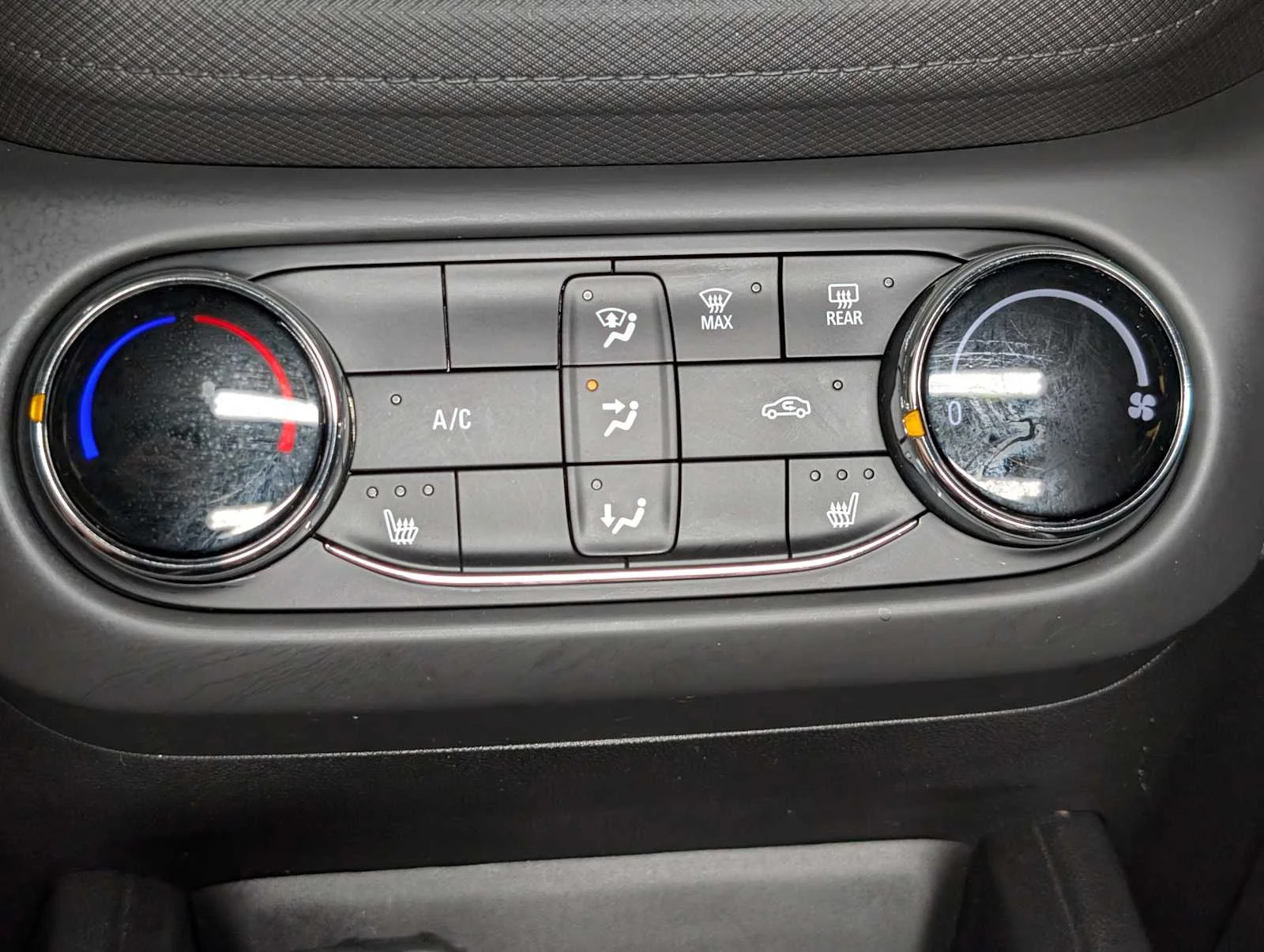 Used 2022 Summit White Chevrolet LT image 32