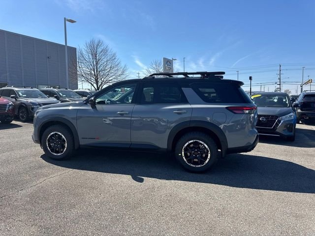 New 2026 Boulder Gray Pearl / Super Black Two-tone Nissan Rock Creek® image 7