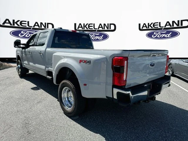New 2026 Ford F-350SD Lariat