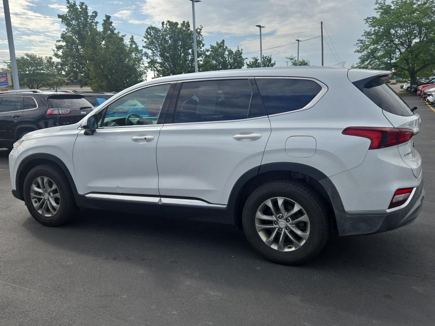 Used 2020 Quartz White Hyundai SEL image 3