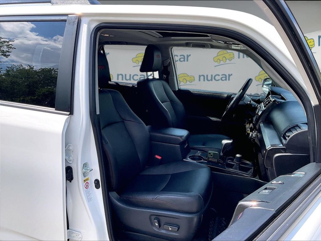 Used 2019 White Toyota SR5 image 11