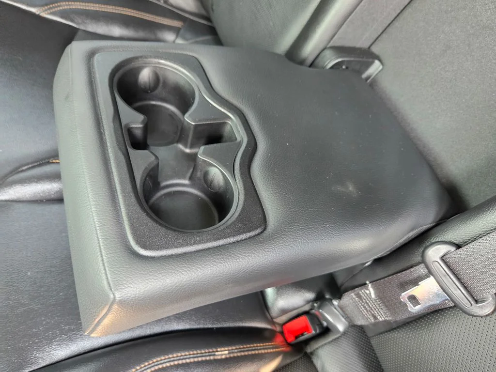 Used 2019 White Clearcoat Jeep Limited image 27