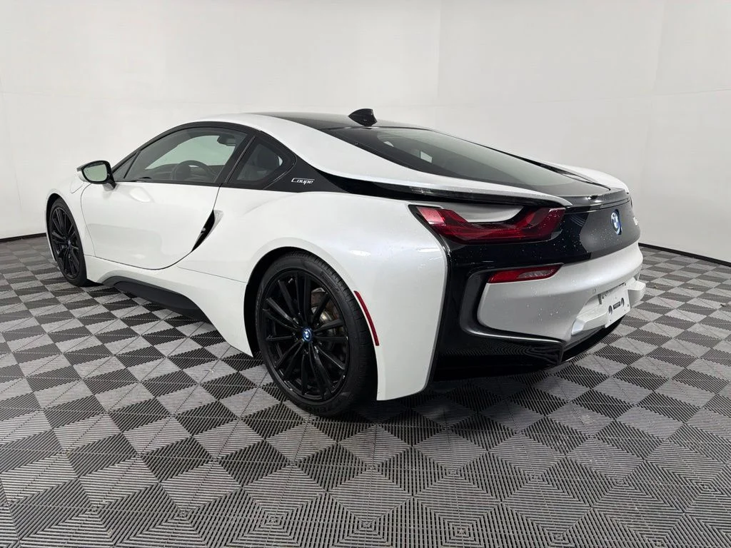 Used 2019 White BMW Base image 7