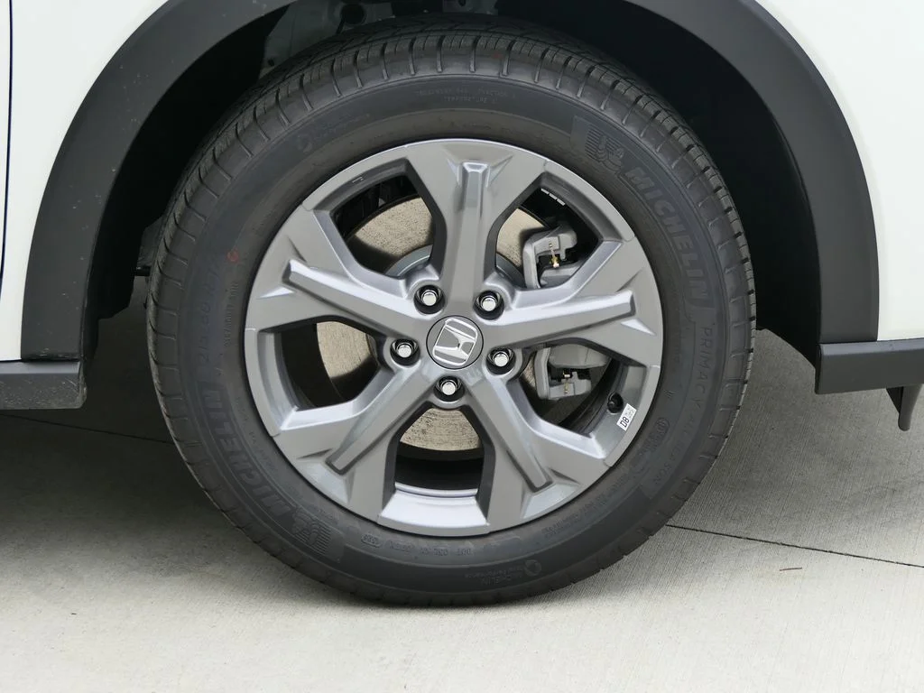 New 2027 Platinum White Pearl Honda LX image 11
