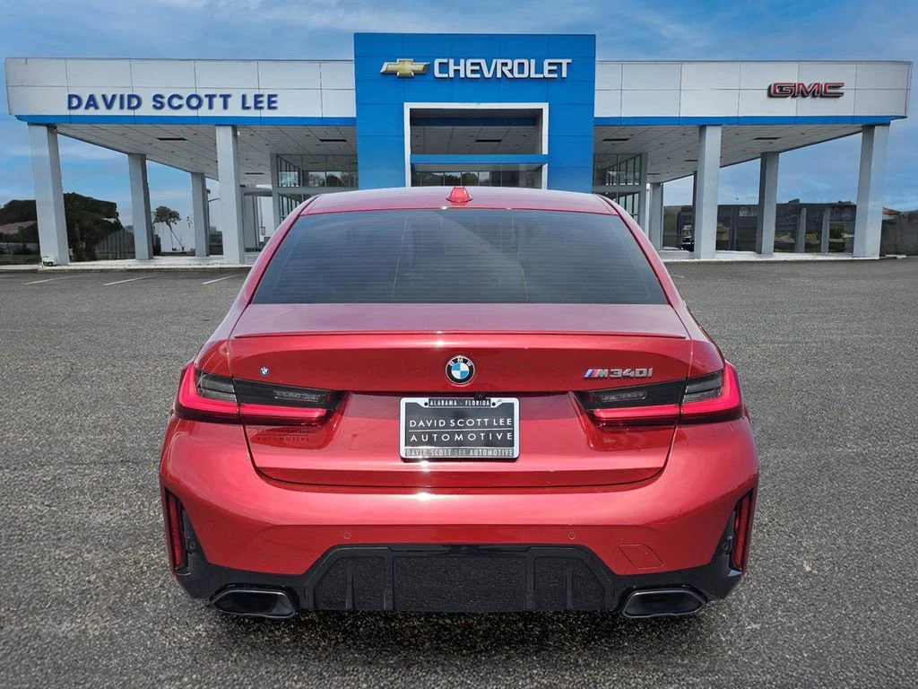 Used 2025  BMW M340i image 10