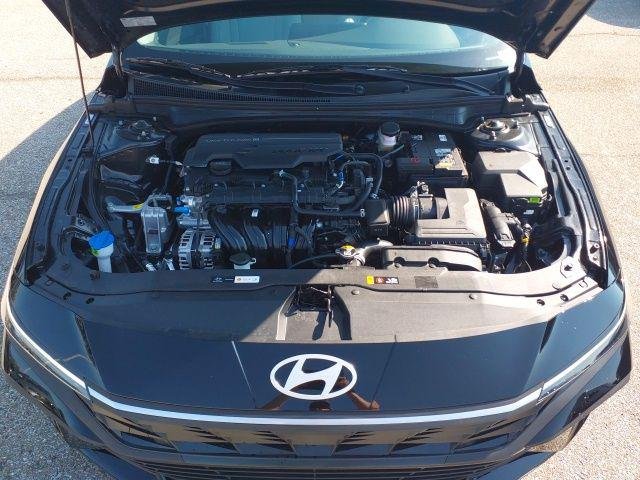 New 2026 Abyss Black Hyundai SEL Sport image 14