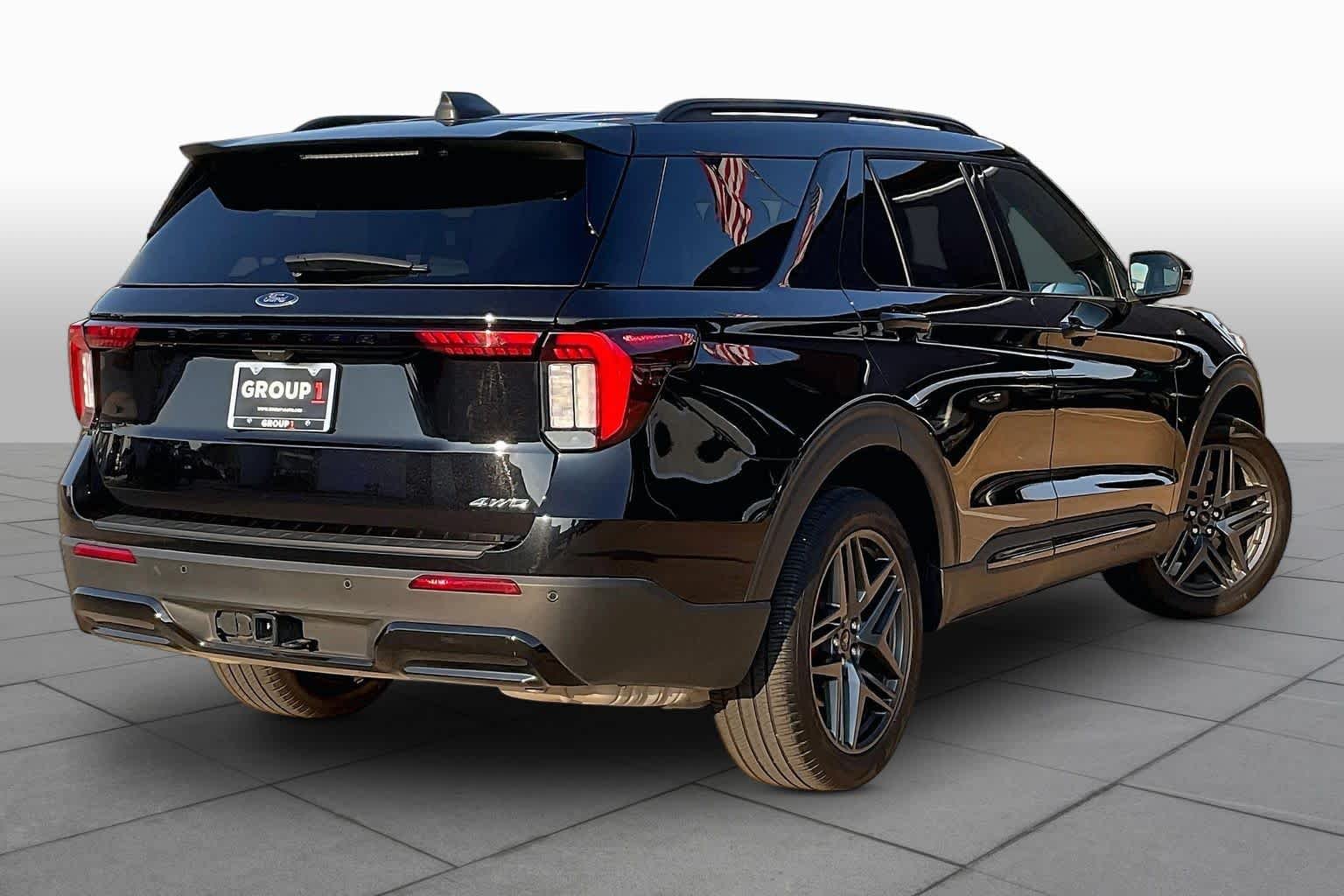Used 2025 Agate Black Ford ST-Line image 27