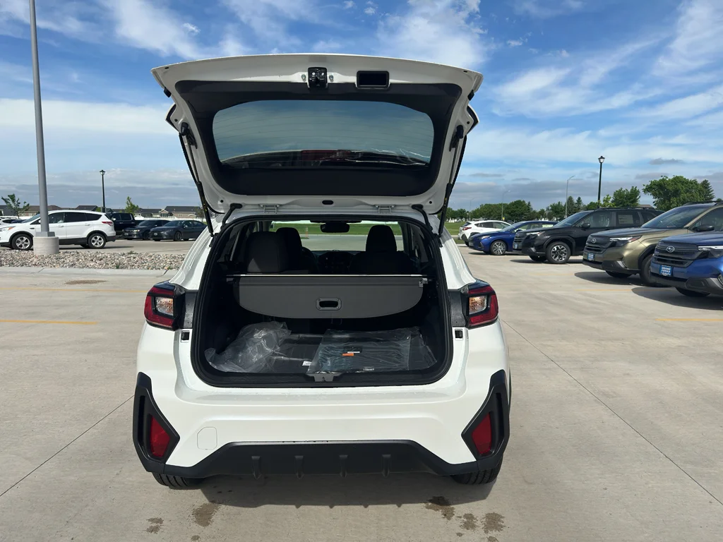 New 2026 CRYSTAL WHITE PEARL Subaru Premium image 7