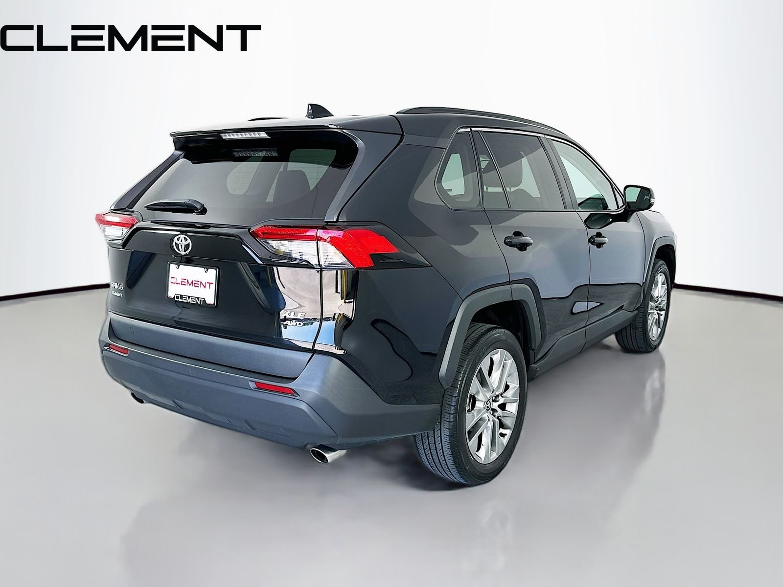 2023 Toyota RAV4 XLE Premium - Photo 7