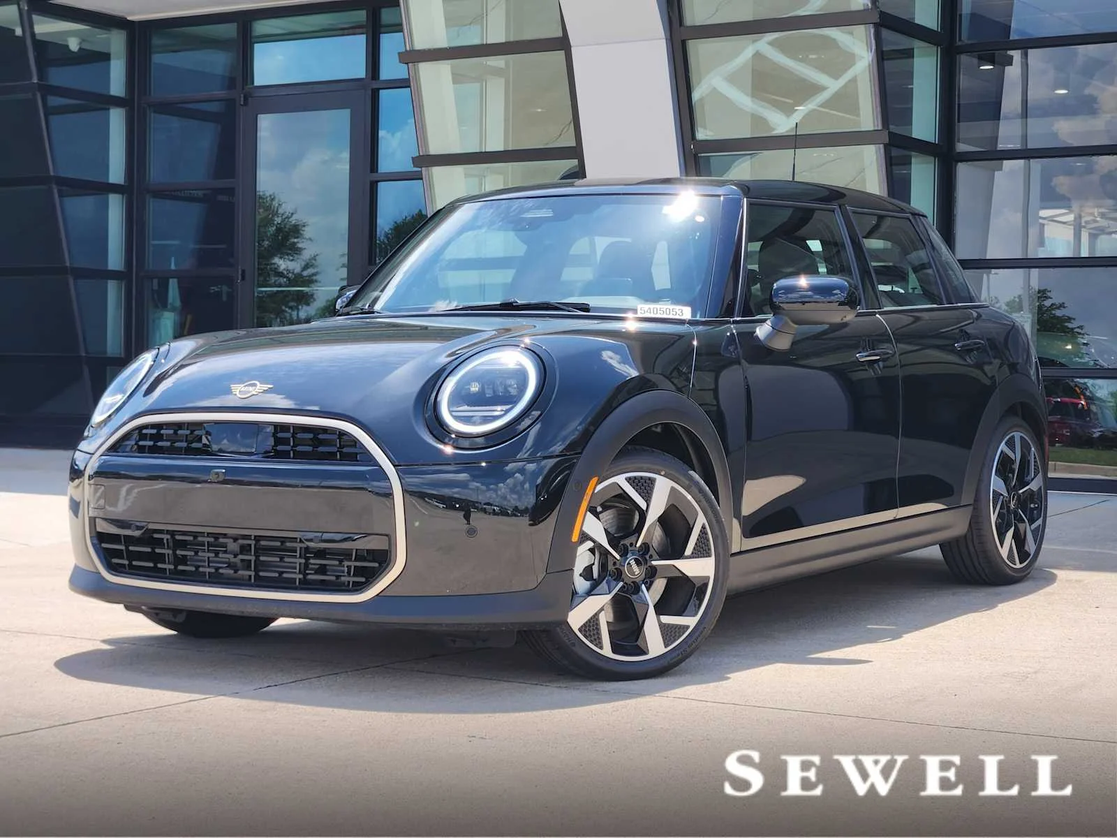 2026 MINI Hardtop's photo