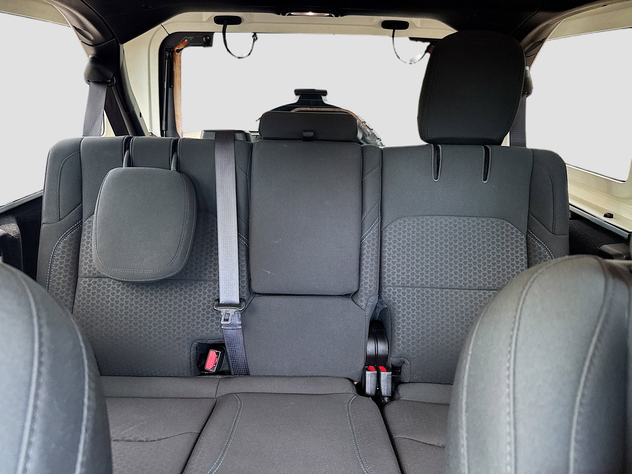 Certified Used 2024 Silver Zynith Clearcoat Jeep Rubicon image 24