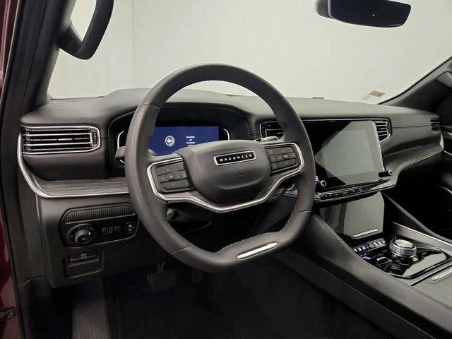 2024 Jeep Wagoneer L Series II - Photo 17