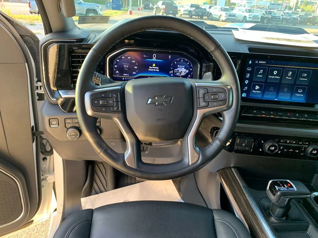 Used 2025 White Chevrolet LT Trail Boss image 17