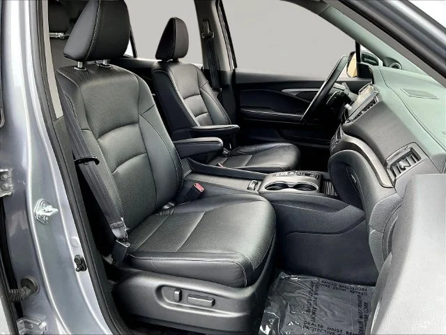 Used 2023 Silver Honda RTL-E image 33