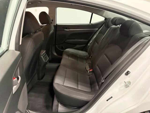 Used 2018 White Hyundai SEL image 27