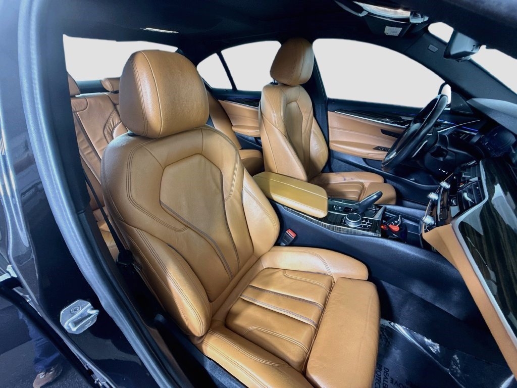Used 2021 Dark Graphite Metallic BMW 530i image 25