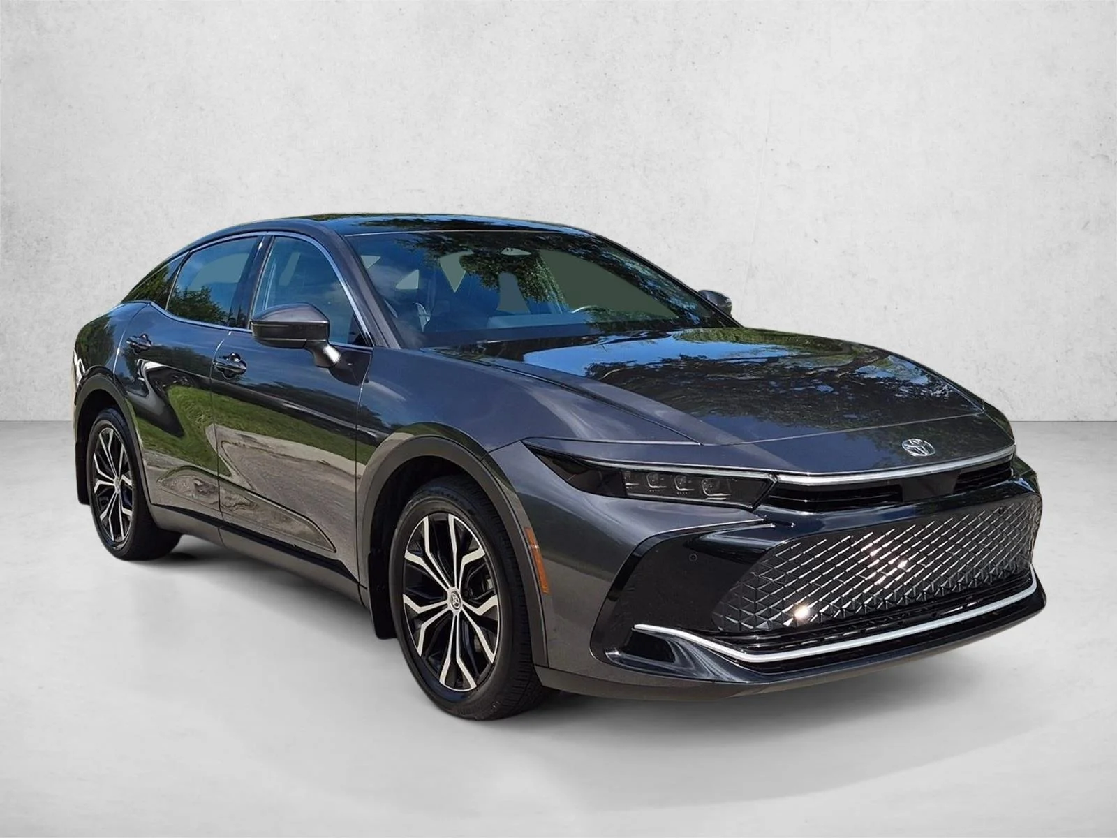 Used 2023 Magnetic Gray Metallic Toyota Limited image 3