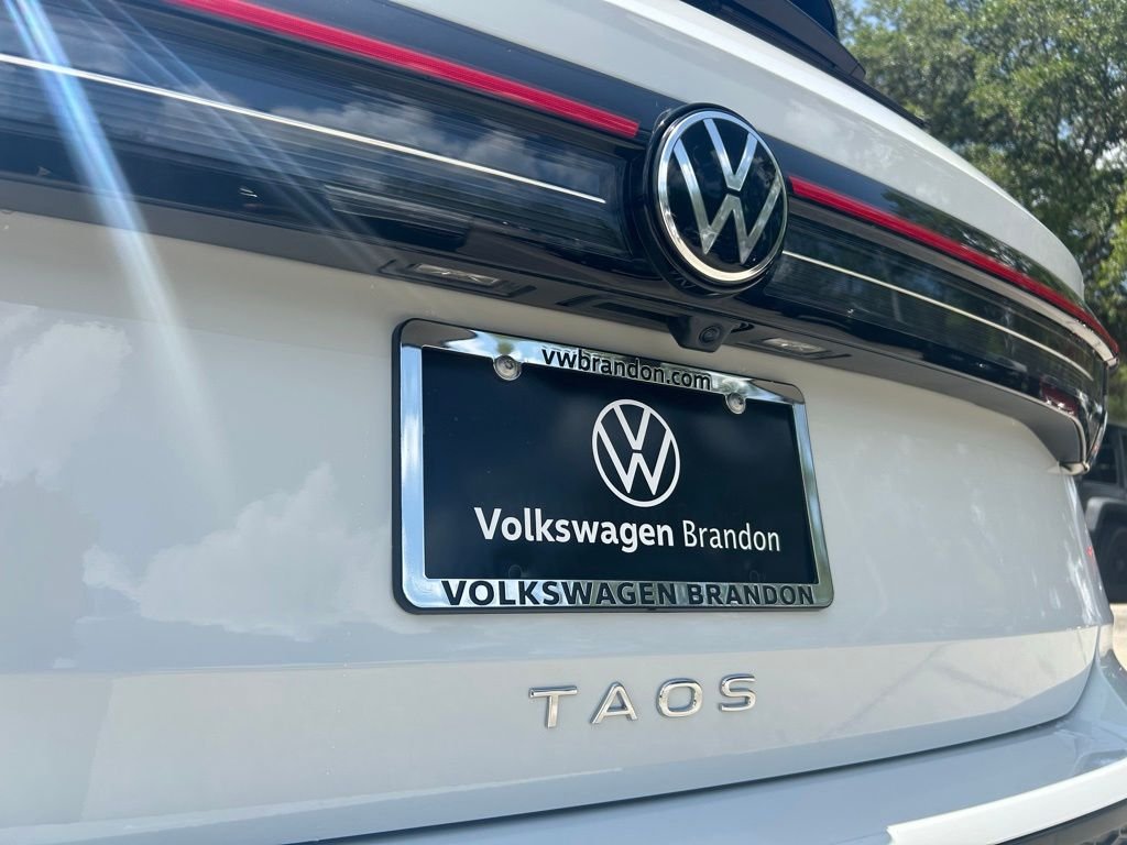 New 2026 White Volkswagen 1.5T SE Black image 43