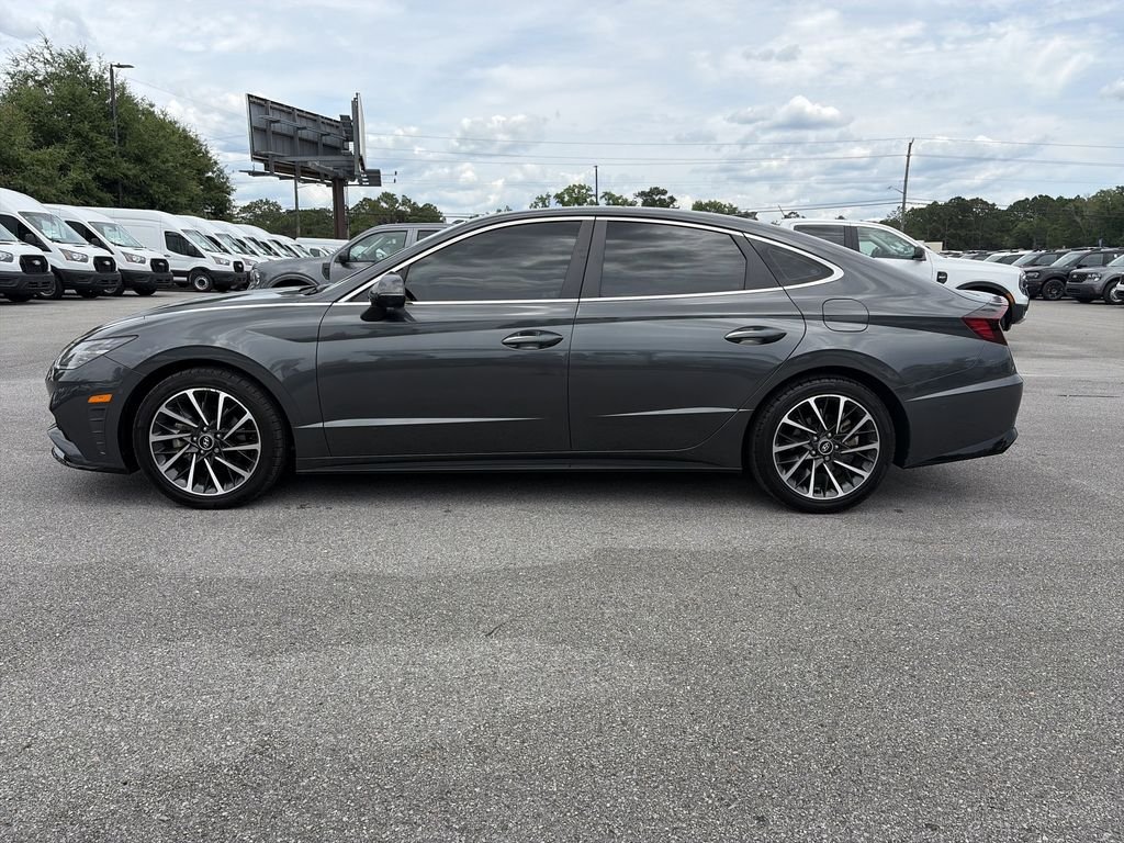 Used 2023 Gray Hyundai Limited image 4