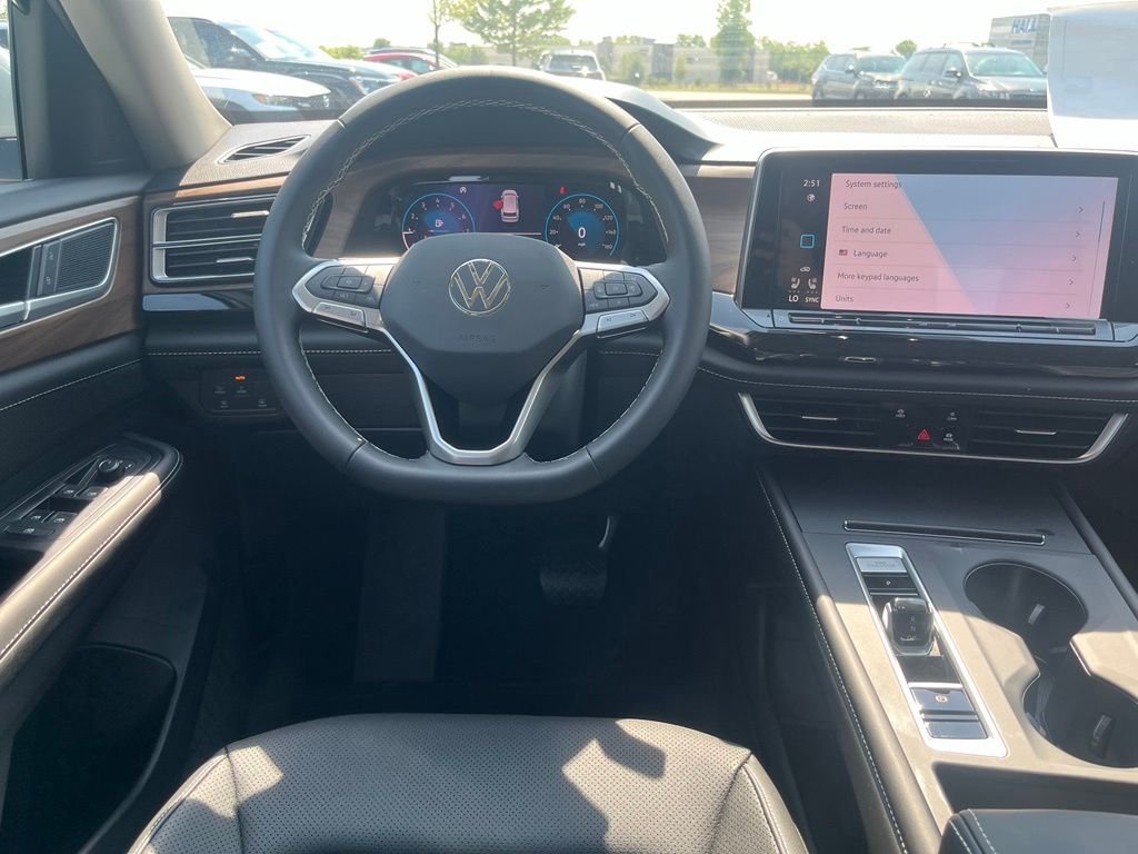 New 2026 White/off-white Volkswagen 2.0T SE image 17